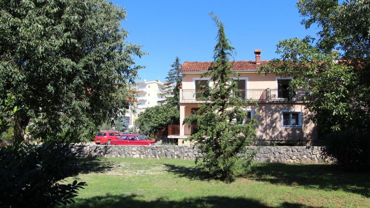 Apartments Grzetic Malinska Exterior foto